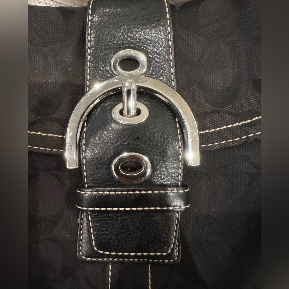 Black Coach Purse Shoulder Bag - Picture 2 of 12